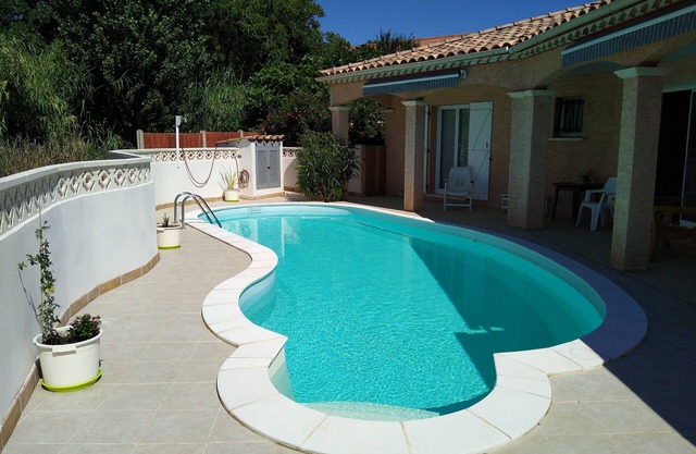 Villa in Peret 34800 a village near Clermont Le Herault, Pezenas, Bezier Airport