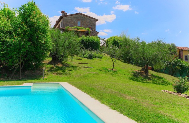 Villa/Independent home in Lucca with 3 bedrooms sleeps 6