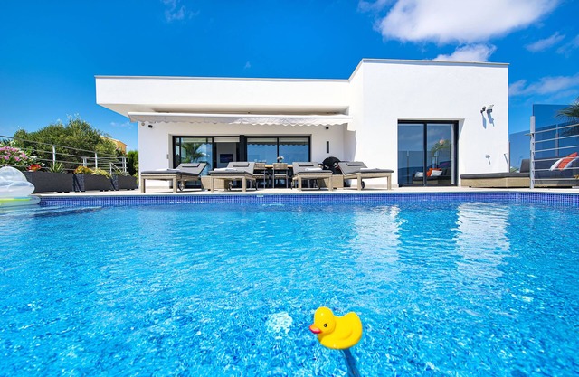 Villa Irene- excellent sea view, beautiful, modern and comfortable villa!