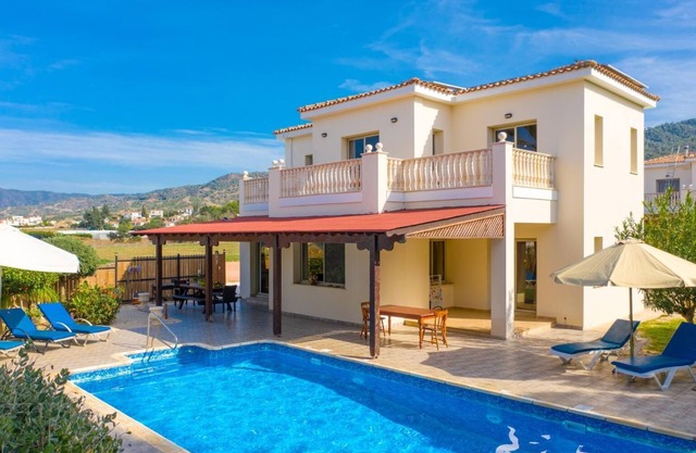 Villa Jan Lui - Four Bedroom Villa, Sleeps 8