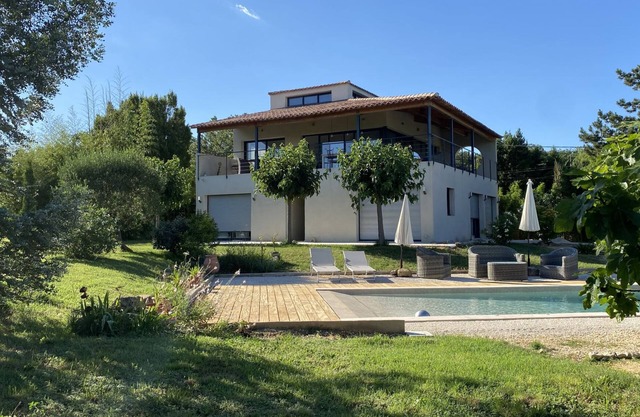 Villa Japandi with view - en Uzège