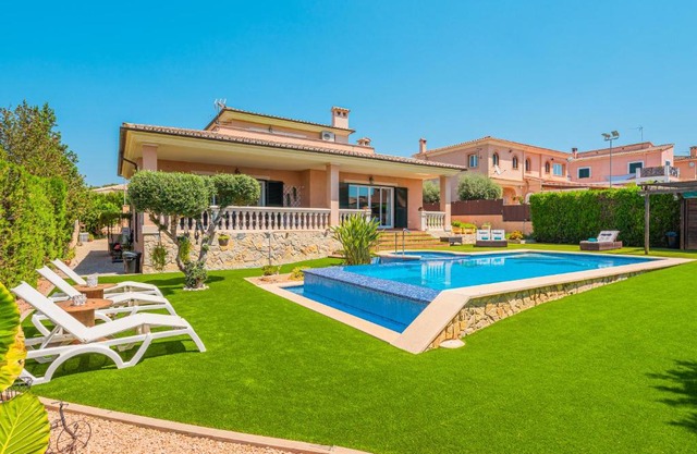Villa Joan Deia Escultor