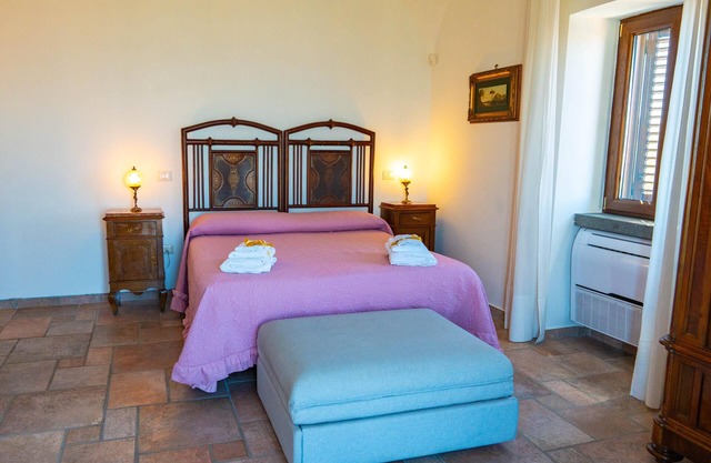 Villa La Quiete – Peaceful Hilltop Retreat with Vineyard and Vesuvius View