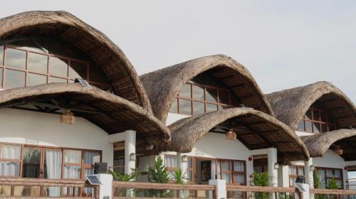 Villa Laetisha Beach Resort
