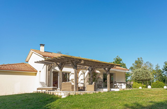 Villa Les Papillons: Haven of Peace and Comfort