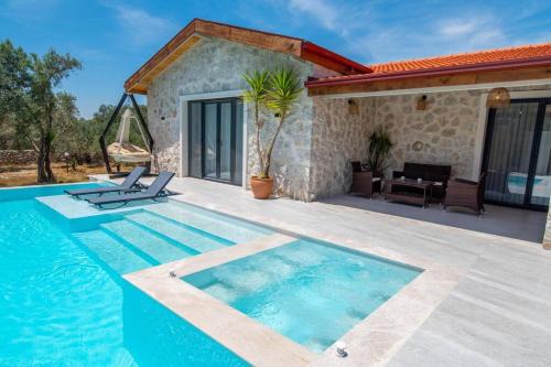 Villa Lidya
