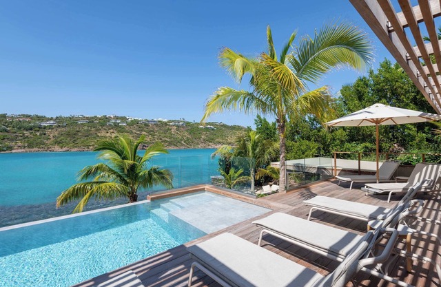 Villa Linda in Marigot by Personal Villas - Breathtaking View of the Lagoon
