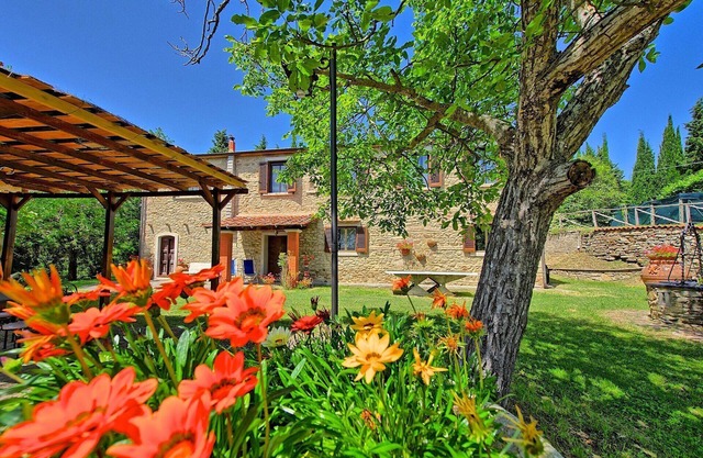 Villa Luciano - Holiday Country Villa in Arezzo