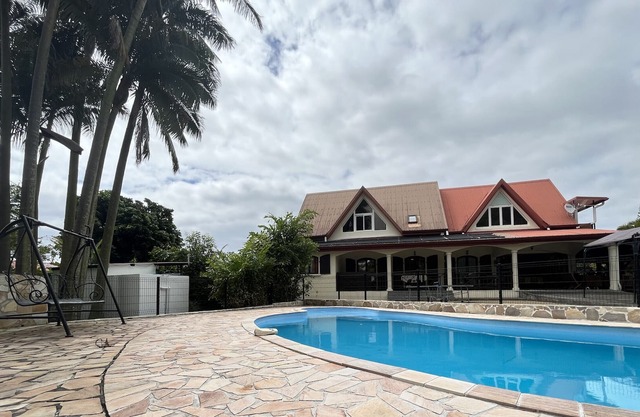 Villa Lyse, Maison d'hôtes avec piscine