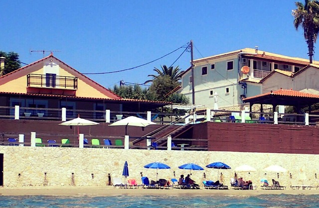 Villa Mare in Laganas, private access to the sea, private sunbeds,quiet place