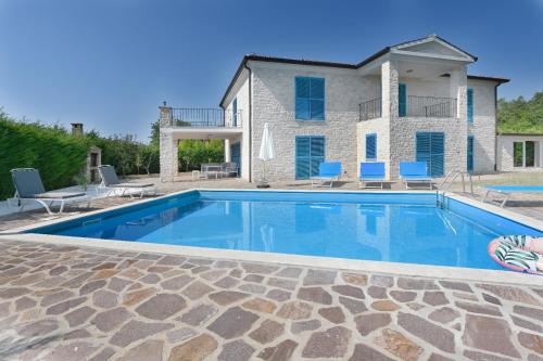 Villa Maria