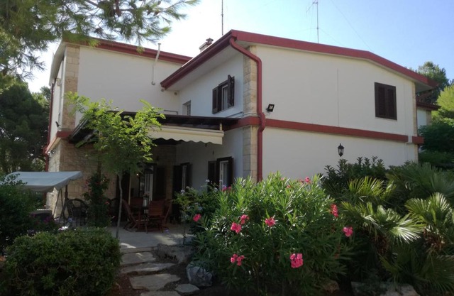 Villa Mariolina Guest House
