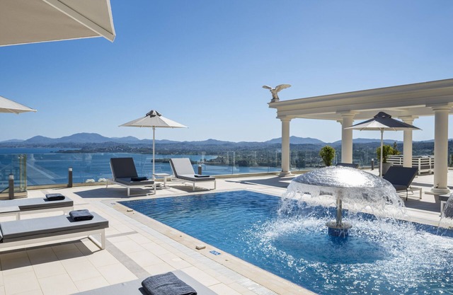 Villa Monte Leone with Pool, Hot Tub, Spa Room & Stunning Seaview.