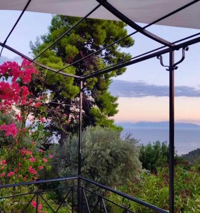 Villa Myrto - Beautiful see-view villa