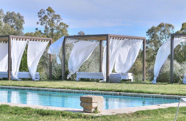 Villa Navelina: A characteristic and welcoming one-story villa in a quiet position, surrounded by the Sicilian countryside, with Free WI-FI.