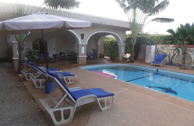 VILLA NEAR THE SEA, LARGE SWIMMING POOL, WITHOUT VIS A VIS, WI-FI, 470€ for 7 nights