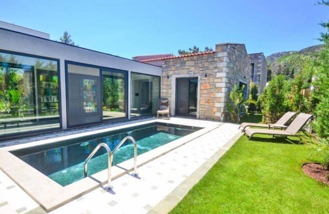 Villa Nicolai - Four Bedroom Villa, Sleeps 8