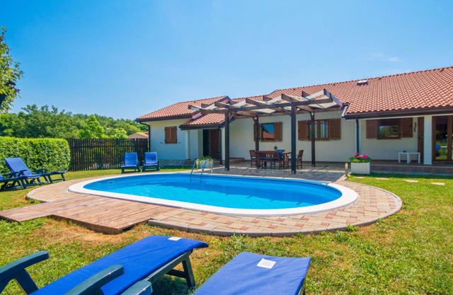 Villa Nika