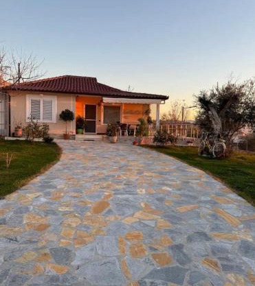 Villa Nikol
