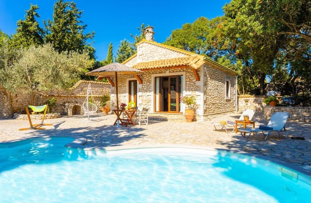 Villa Nionios - One Bedroom Villa, Sleeps 3