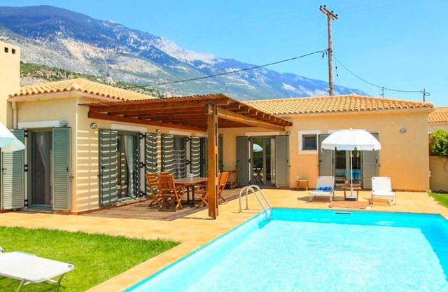 Villa Nora - Two Bedroom Villa, Sleeps 4