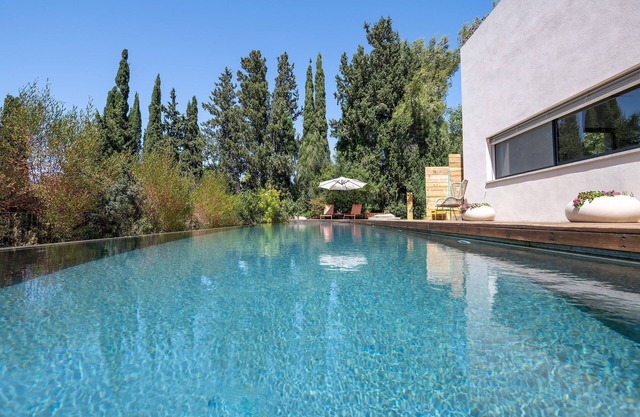 Villa Oasis With Stunning Views Of Maharal Valley