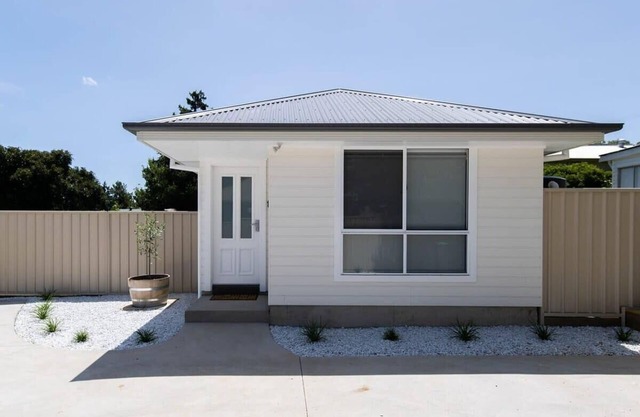 Villa on Matthews - Modern & Cosy, Escape for 2
