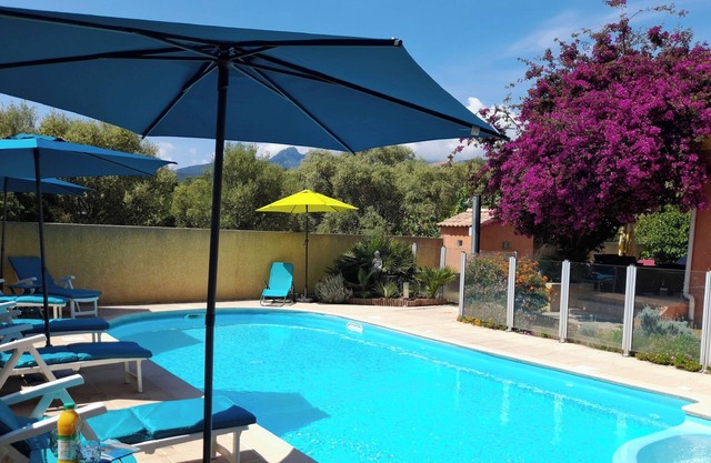 Villa ORINELLA ROSSA Ventiseri CORSE - swimming pool - 2 bedrooms - air conditioning - 5/6 pers