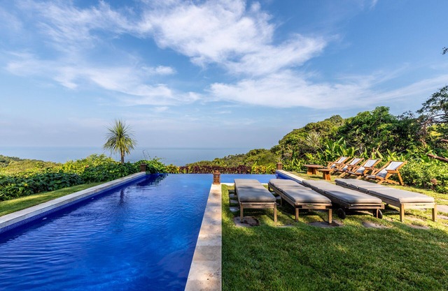 Villa Papelillos -Incredible Ocean & Jungle Views, Serene & Private- Pool