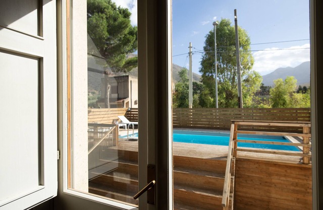 Villa Paradiso, A Villa with private Swimming Pool in Castelluzzo.