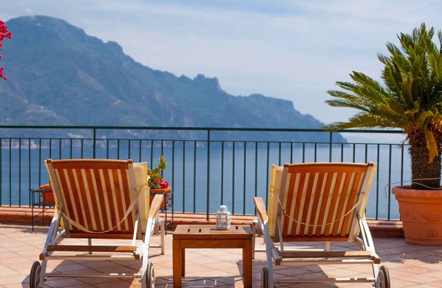 Villa Paradiso, excellent spacious apartment with fantastic views