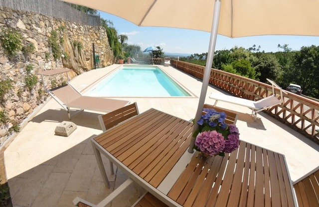 Villa Pontedera - Countryside cottage with private pool