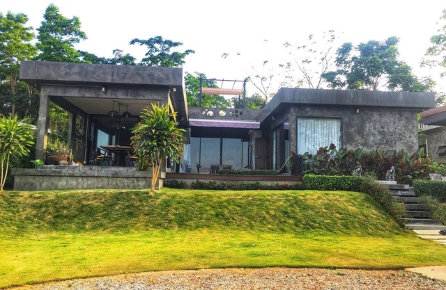 Villa private good zone
