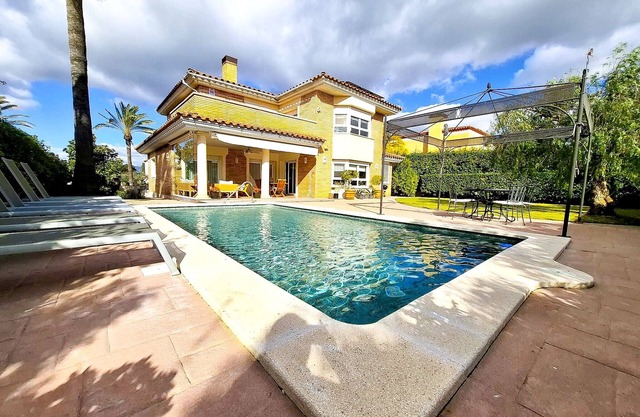 Villa Reus: Port Aventura, Golf & Costa Dorada