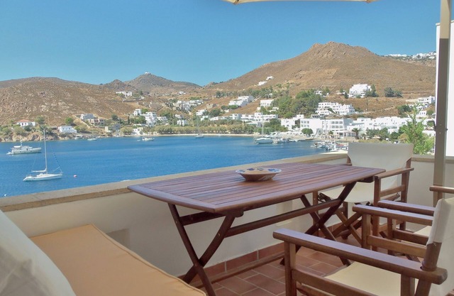 Villa Romantica a few meters from the sea, breathtaking view