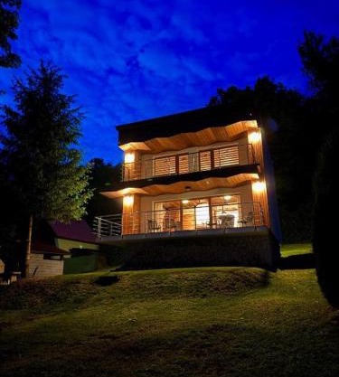 VILLA Ružiná
