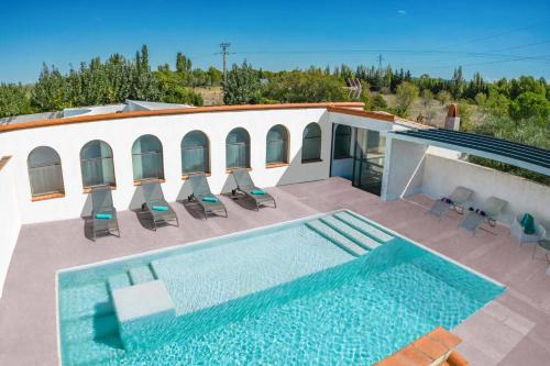 Villa Saffron by Villa Plus