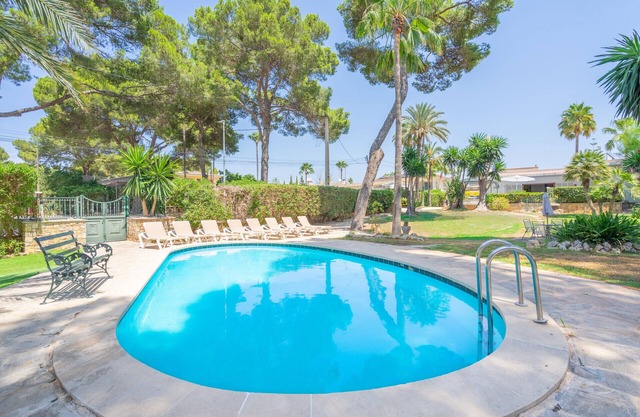 Villa Santander - with private swimming pool