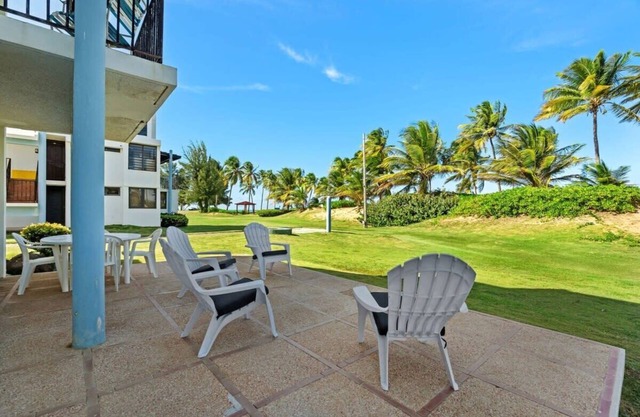 Villa Sol y Arena | Tropical 1-Bedroom by the Sea
