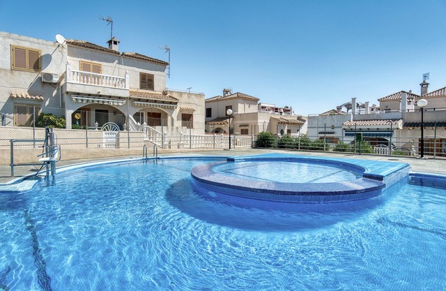 Villa "Solaris" with Shared Pool & Wi-Fi