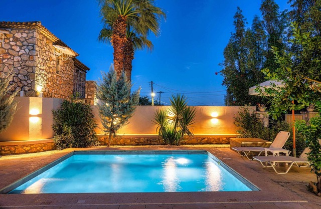 Villa Stavli - Three Bedroom Villa, Sleeps 6