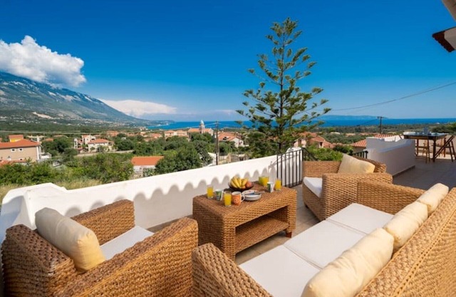 Villa Stunning Views