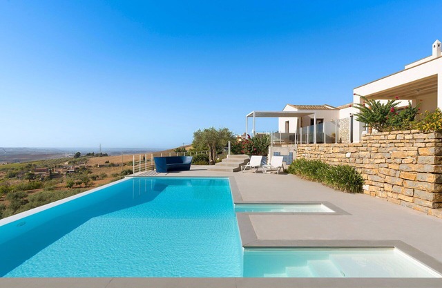 Villa Tangi - Luxury Holiday Villa with private swimming pool in North Sicily