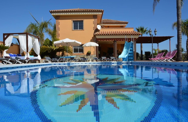 Villa Vereda del Palmar/BBQ exteri/Wifi fiber optic/private heated swimming pool