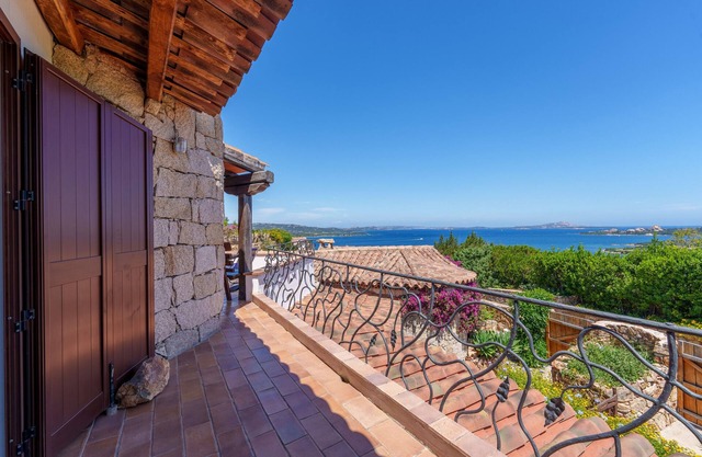Villa 'Villetta Bomboniera' with Sea View, Private Terrace and Air Conditioning