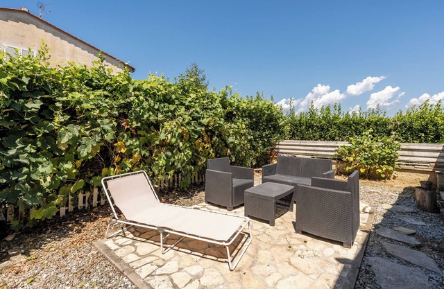 Villa 'Villetta Tiziana' with Private Terrace, Wi-Fi and Air Conditioning