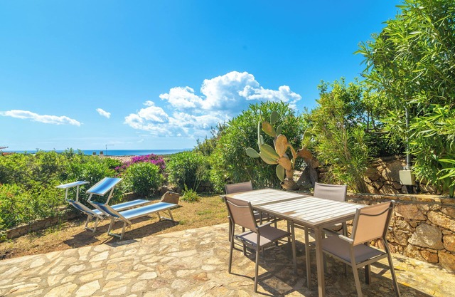 Villa 'Vista Mare Cala Ginepro' with Sea View, Private Terrace and Air Conditioning