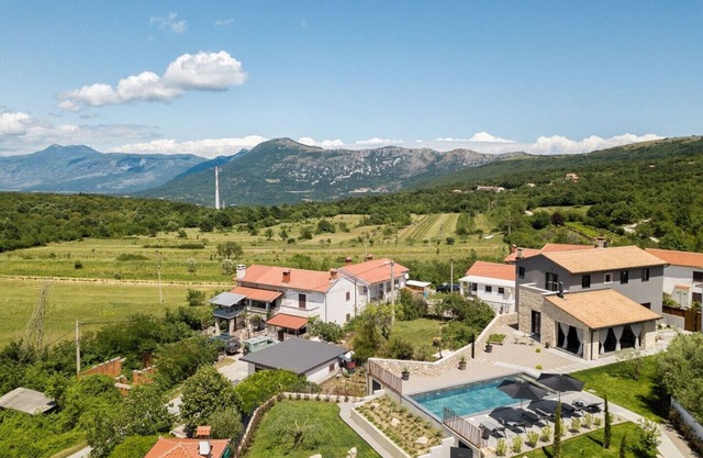 Villa Vizzani by Villsy