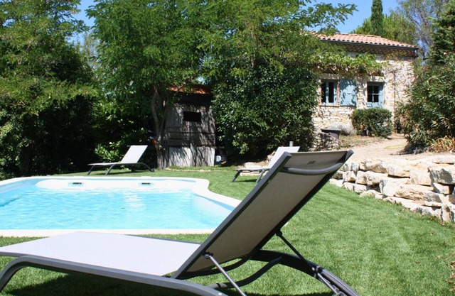 Villa with Panoramic View and Swimming Pool