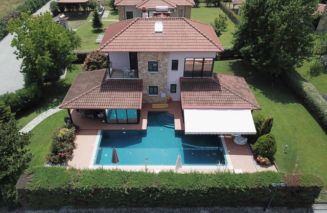 Villa with pool and garden, wifi, 7 pers. | Pieria - olymp. Riviera, Makedonia